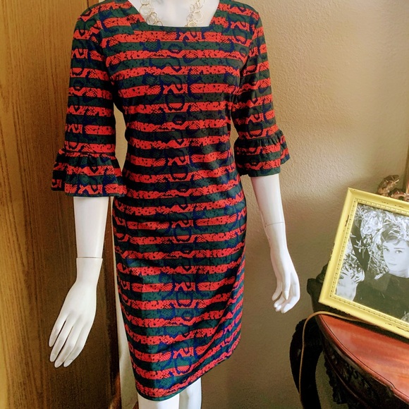 BEAUTIFUL & FUN DRESS SUPER COMFORTABLE - Picture 3 of 5